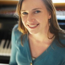 Crystal Rivette, Pianist